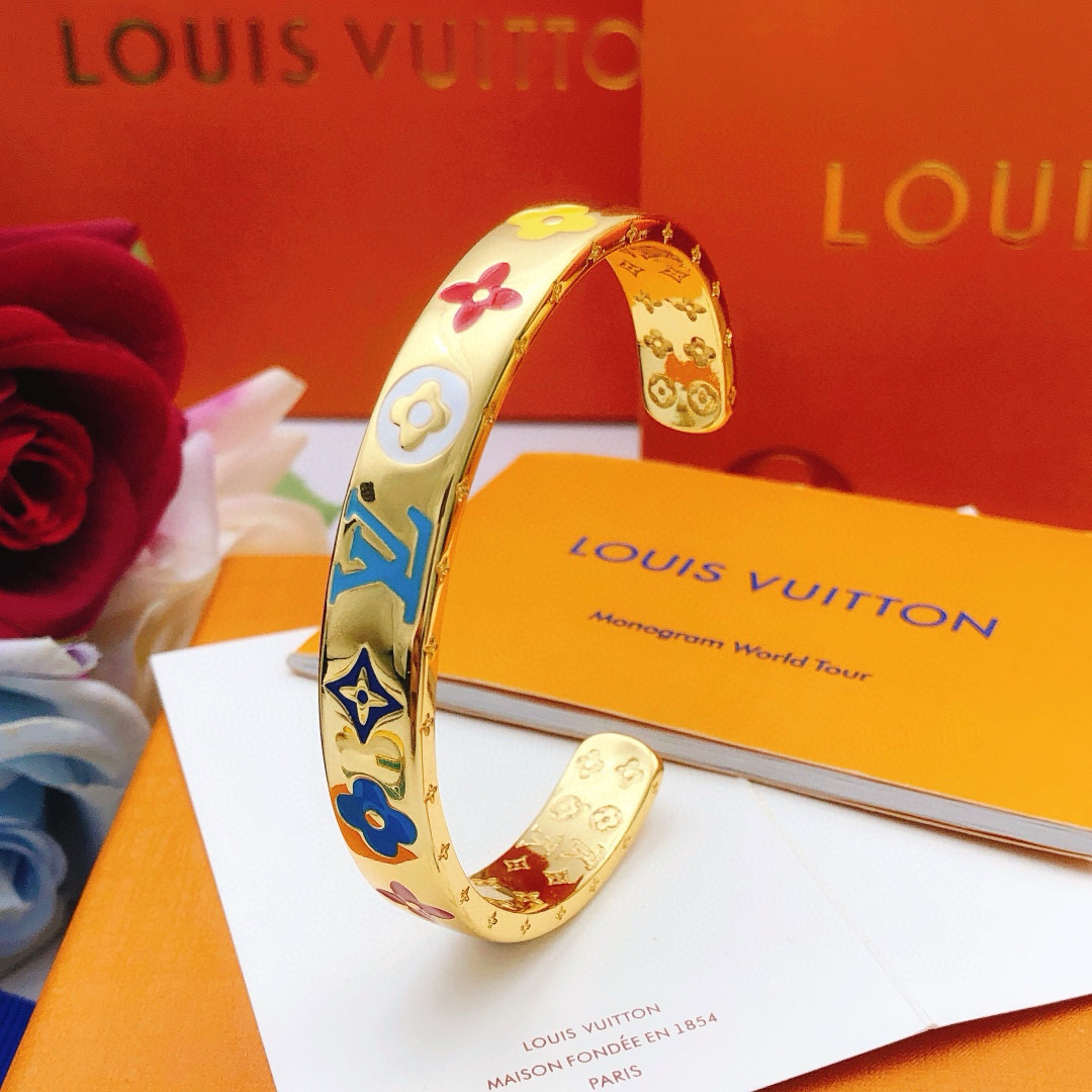 FWSL07 | LOUIS VUITTON Bracelets(P75)